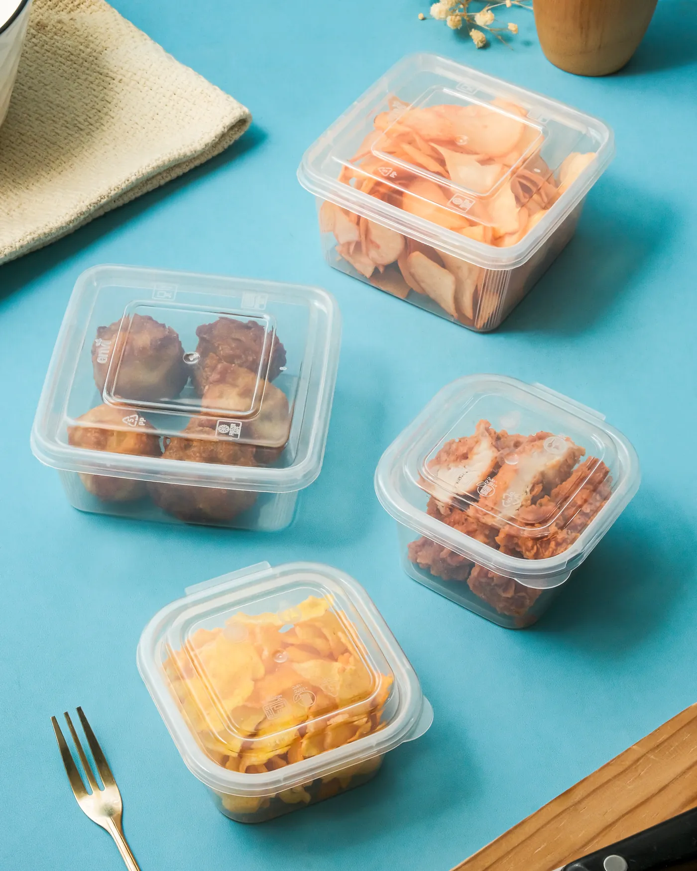 Food container thinwall berisi aneka lauk